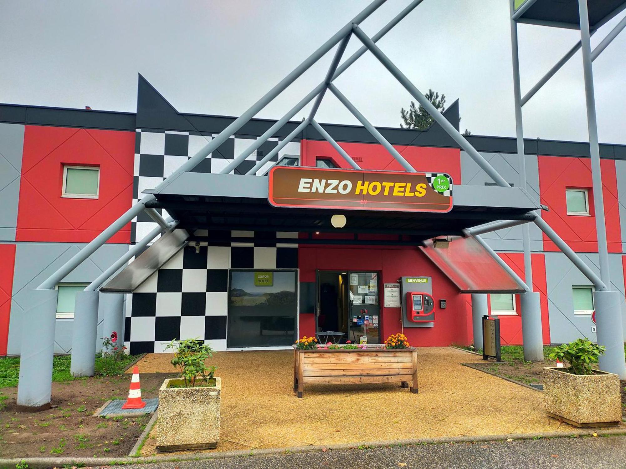 Enzo Hotel 1Er Prix Coudes Eksteriør bilde